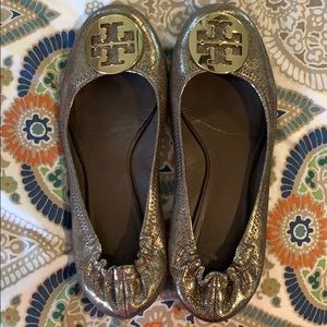 Great condition gold Tory Burch flats